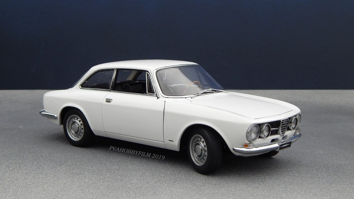 1/18 AUTOart 70101 Alfa Romeo 1750 GTV LH Drive White | eBay