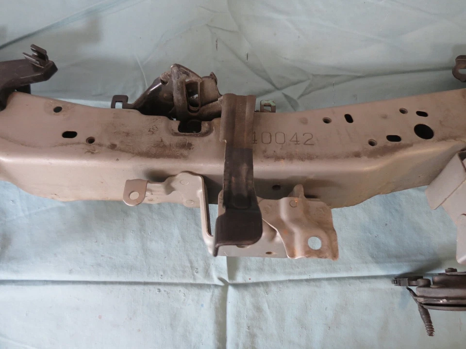 08-15 Scion xB 10-17 Toyota Prius "V" V LAÇO CENTRAL SUPERIOR Core BAR Suporte OEM - Imagem 3 de 4