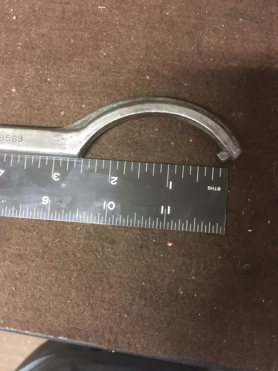 Blue-Point No. S9563 Spanner Wrench 1937-1942 Fuel Tank Wrench