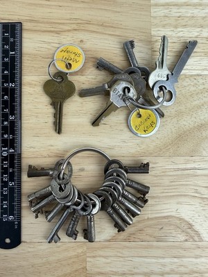 Mixed Lot Antique Skeleton & Open Barrel Keys Vintage Lock & Cabinets Steampunk