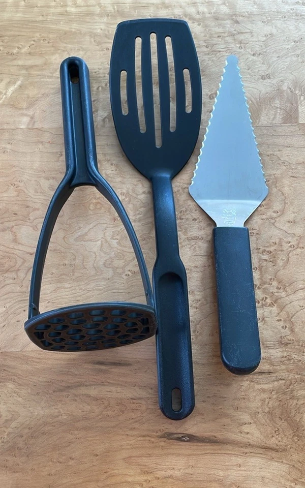 Pampered Chef LOT of 11- Black Nylon Masher Knife Tongs Spatula Spoon & More USA - Image 3 of 4