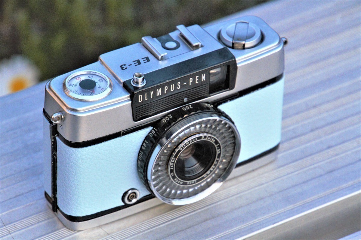 Olympus Pen EE-3 Used Film Camera Olympus Pastel Blue [Overhauled