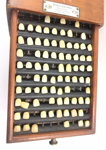 Older Consolidated Dental MFG Davis Crowns Porcelain Teeth Implant Kit Chest LMM - Picture 6 of 14