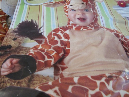 Baby Giraffe Costume - 12-18 Months toddler 4 pieces- union suit, booties, hood - Picture 8 of 11