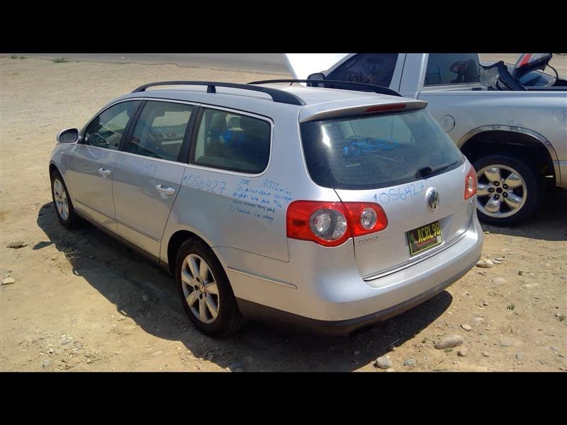 Used Air Cleaner Assembly fits: 2008 Volkswagen Passat 2.0L gasoline engine ID C Foto 4 de 4