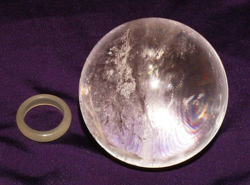 Bergkristall, Kugel + Standring, Brasilien, D=64mm 359,9g - Afbeelding 8 van 8