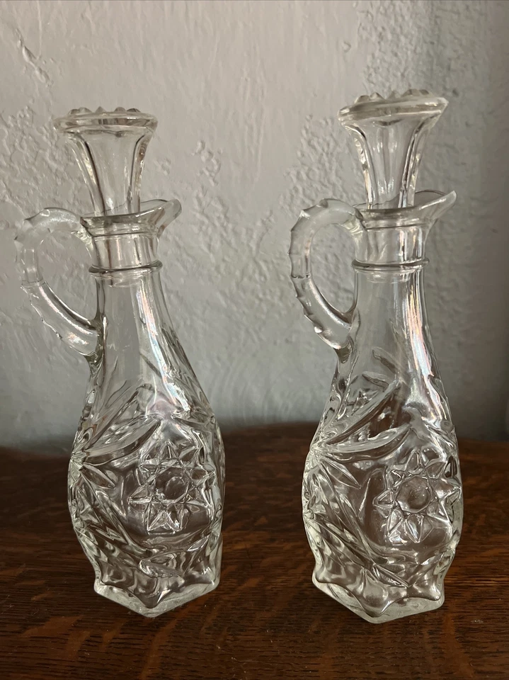 VTG Anchor Hocking Early American Set of 2 Oil Vinegar Glass Cruets W/ Stoppers - Image 4 of 4