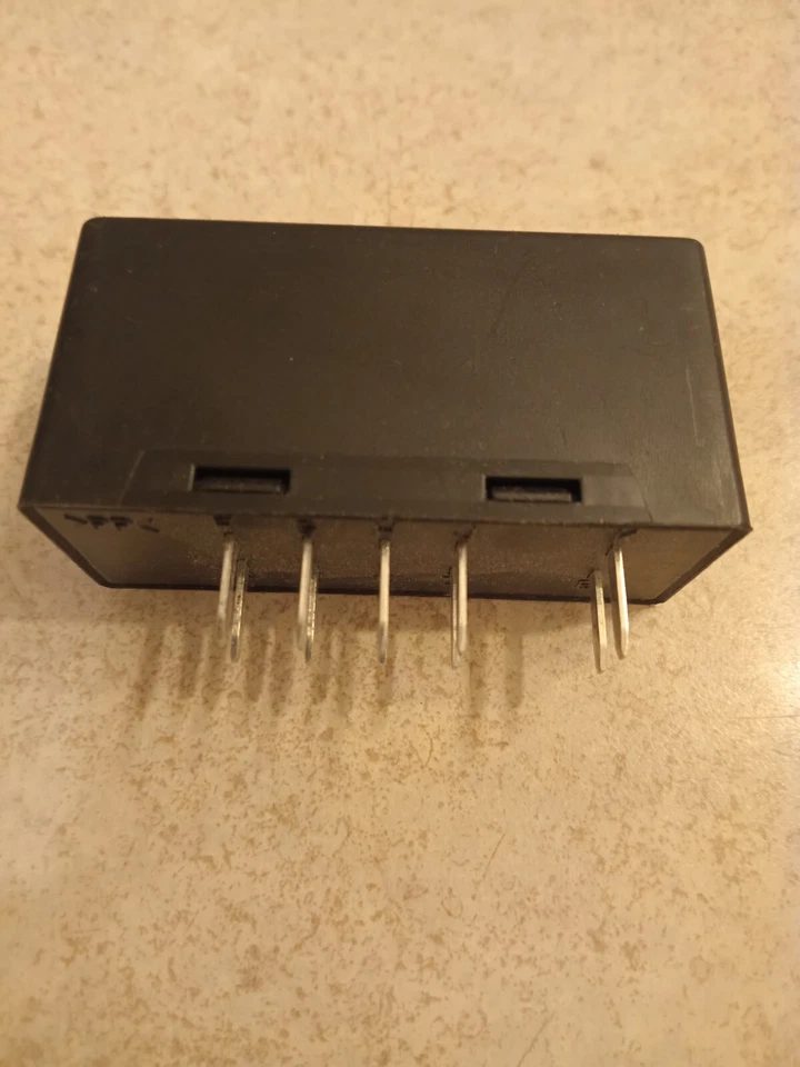 12450284  GM GMC Chevy OEM Flasher Turn Signal Hazard Emergency Trailering Relay - Image 2 of 3