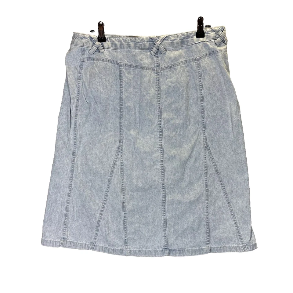 Vintage Y2K Jean Skirt 16 Paneled Knee Length Light Wash Lightweight Blue Denim - Image 2 of 4