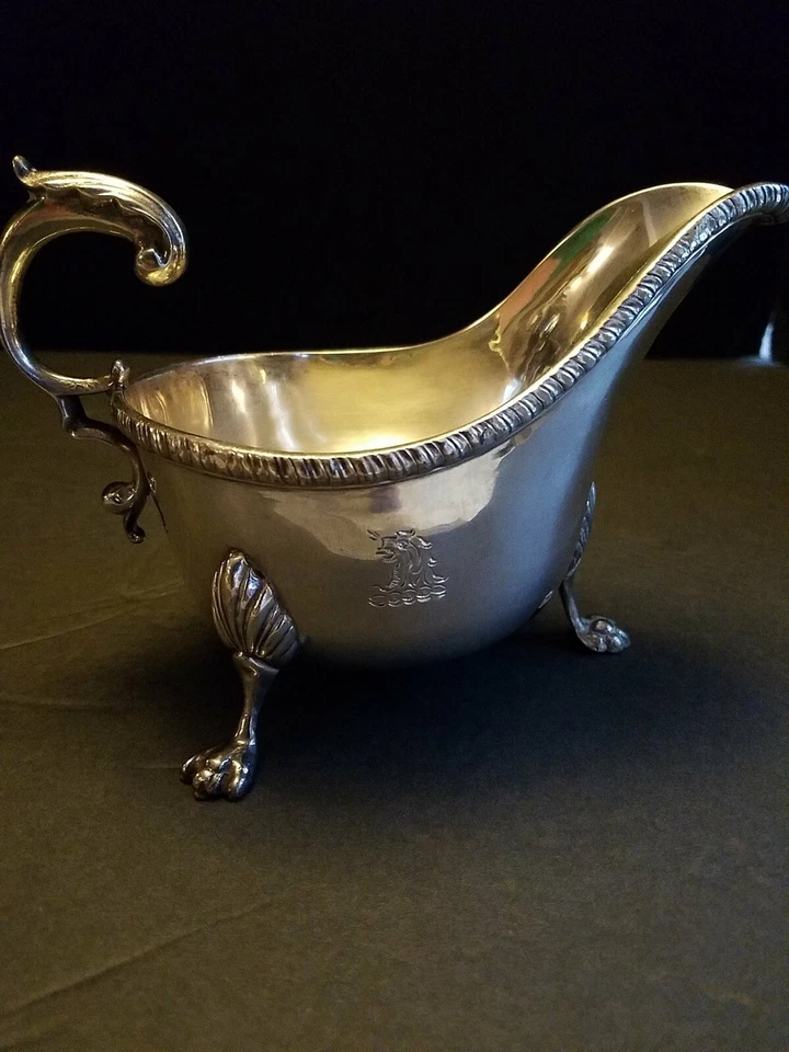 Barco de salsa/salsa con patas de plato de plata inglés victoriano Foto 4 de 4