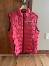 Vineyard Vines Red Medium Performance Puffer Vest