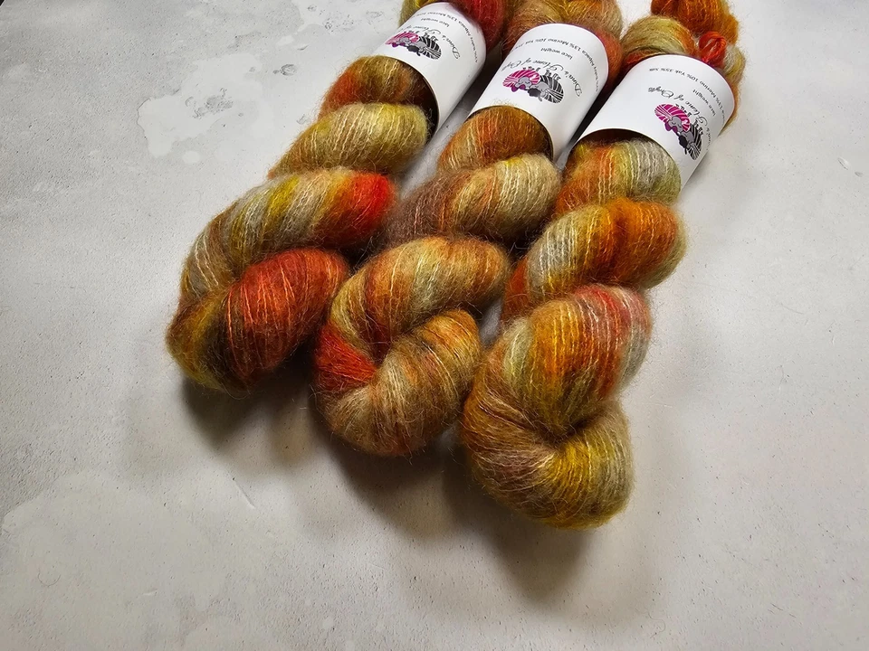 Yak Cloud Garn, Spitzengewicht, 50 G, BONFIRE KISS - Bild 4 von 4