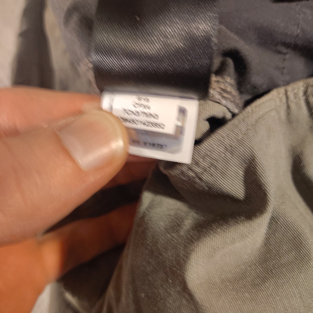 North Face Shorts Men's 34 Outdoors Hiking Flap 6 Pocket Lightweight Beige Cargo thumbnail 9