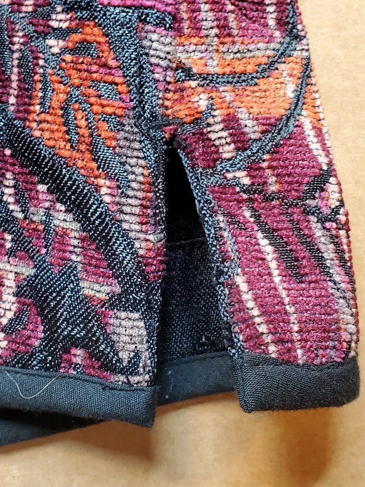 Christopher Banks Mujer Chaleco Tejido con Botones Mediano Borgoña Negro Dobladillo Dividido Foto 4 de 4