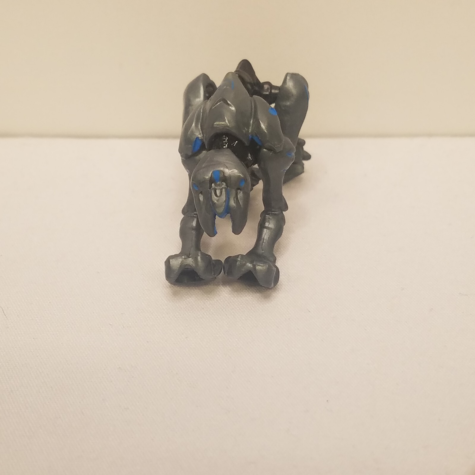 Halo Mega Construx Minifigures: Forerunner Crawler blue #1 | eBay