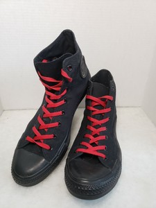 red converse black laces