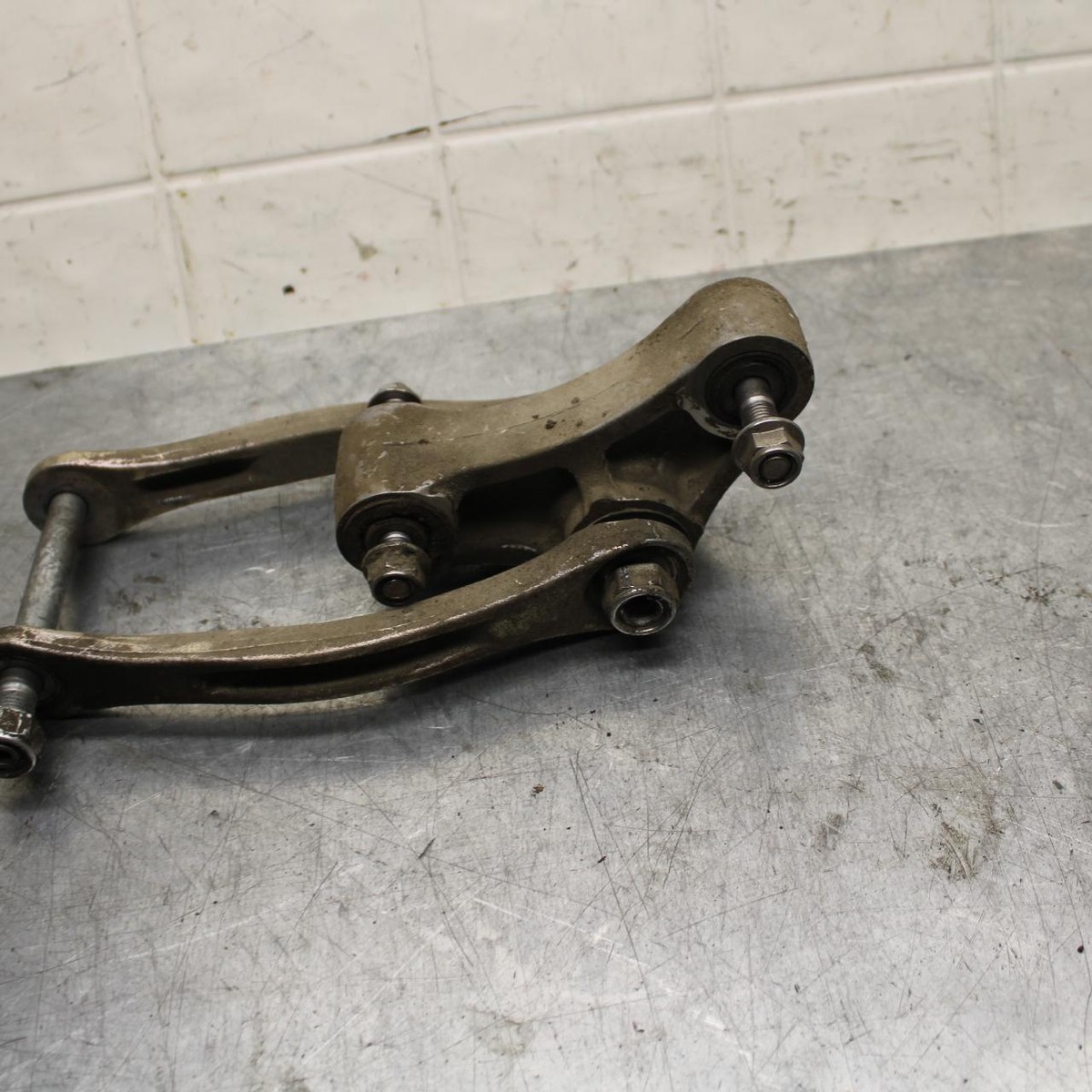 08-09 KAWASAKI NINJA ZX14R REAR DOGBONE SHOCK LINKAGE LINK BB73 | eBay