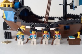 Lego 6274 Blue Gendarmes Galleon with Admiral / Caribbean Clipper (1989)