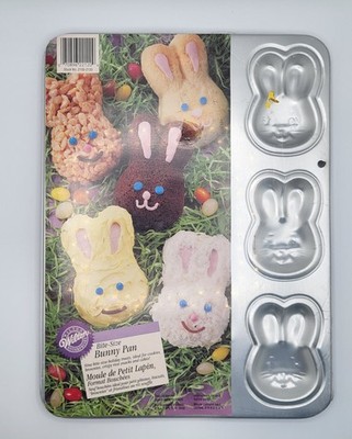 Retired 1996 Wilton 9 Bite-Size Easter Bunny Treat Aluminum Cake Pan # 2105-2120