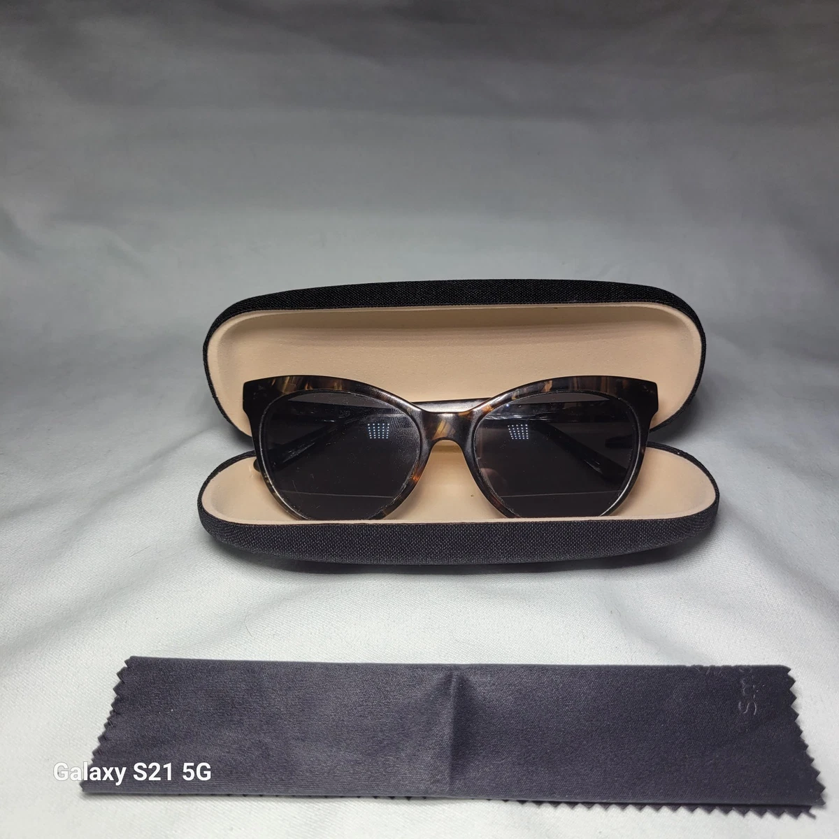 Vera Wang Sunglasses for Women for sale | eBay display picture 2