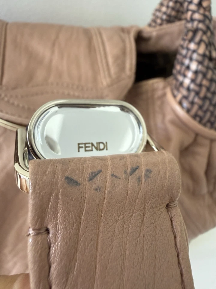 Bolso de mano FENDI vintage de cuero suave espía Foto 3 de 4
