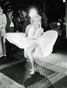 robe blanche marilyn