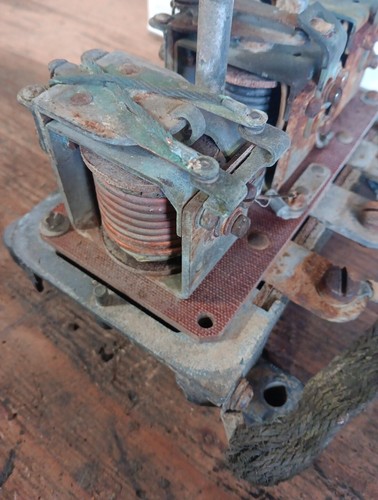 Willys Truck Wagon MB ford GPW Voltage Regulator 6 Volt Parts 8F VRA-72 AUTOLITE - Picture 12 of 17