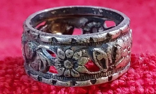 Vintage Flora Pattern Sterling Silver Ring size 6.5
