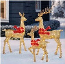 High Quality Deer Family W/756 LED and Twinkle Lights Holiday Decoration Set