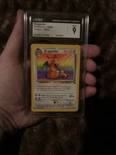1999 Pokemon Fossil DRAGONITE - 19/62 - Non-Holo - CGC 9 Mint- unlimited