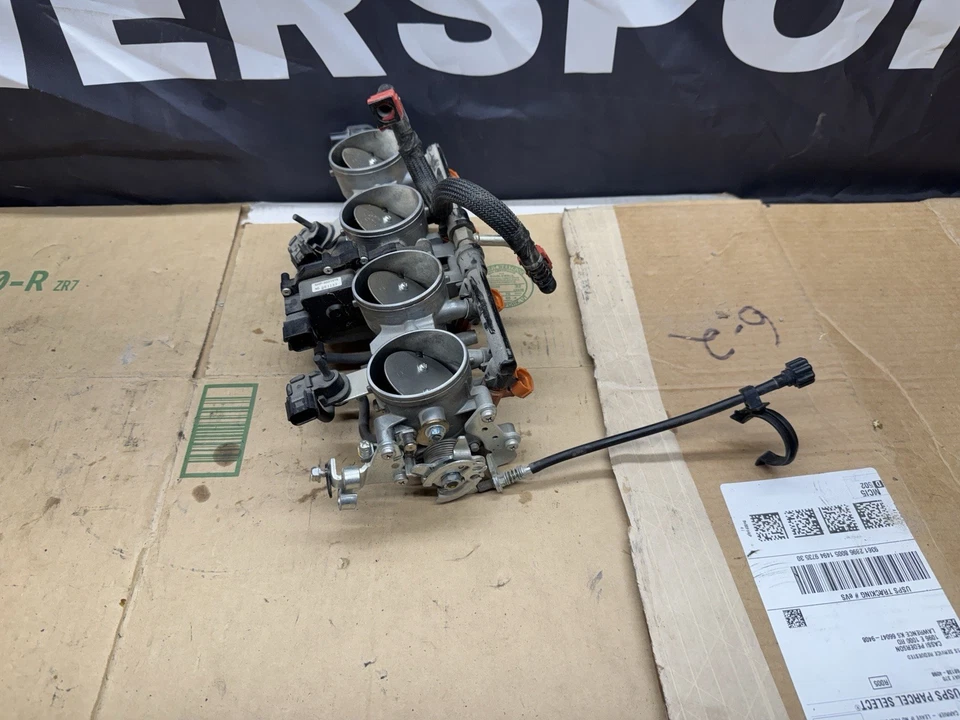 2013-2018 Kawasaki Ninja ZX6R OEM Throttle Bodies Injectors - Image 4 of 4