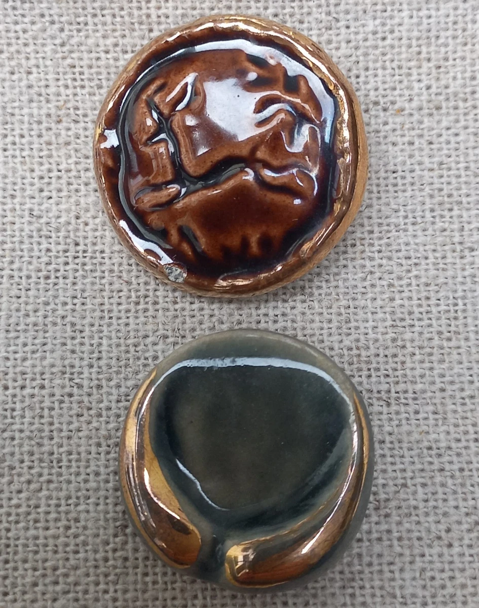 Lot De Boutons Syndicaux Anciens ILWU – Collection Vintage