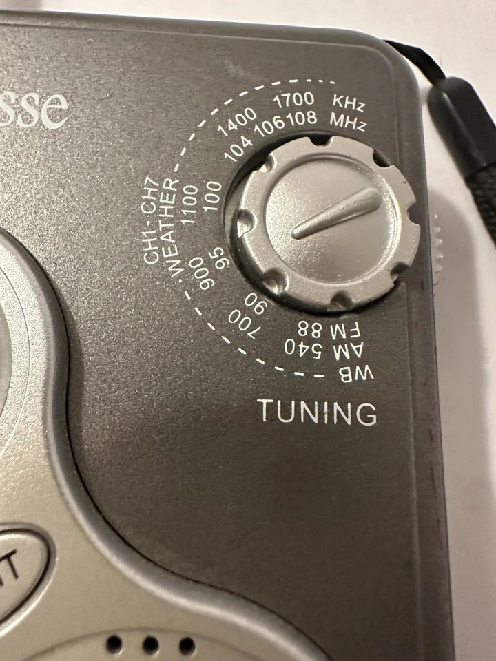 Radio meteorológica portátil La Crosse gris AM/FM NOAA banda meteorológica modelo 809-905 Foto 3 de 4