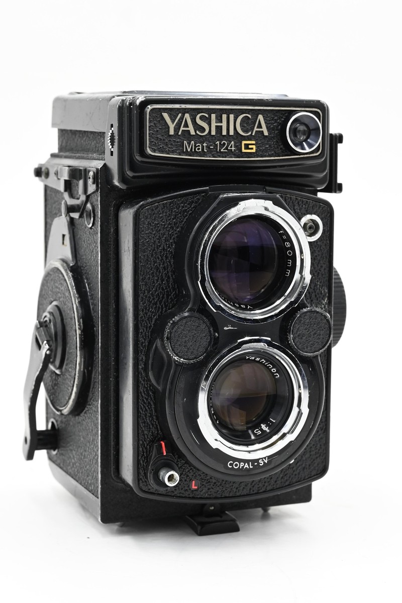 ヤシカ YASHICA Mat-124G yashinon 80mm F3.5 Yashica Mat-124G Twin Lens Camera 80mm 3.5 Yashinon 6x6 1-1