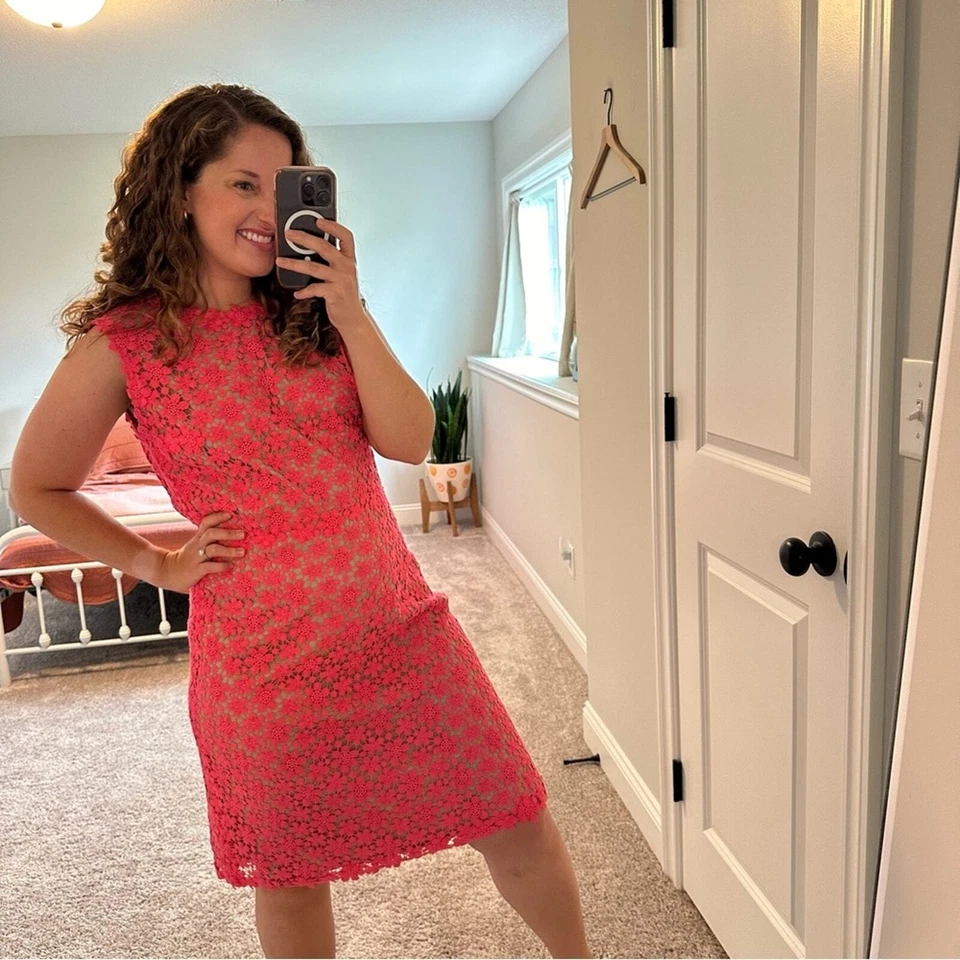 Elie Tahari Pink Floral Lace Mini Dress 10 - Image 3 of 4