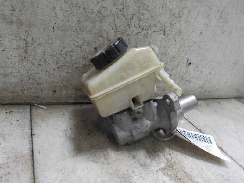 08 09 Cilindro maestro Saturn Astra OEM Foto 2 de 3