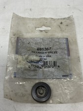 NOS OEM GENUINE Briggs & Stratton 691367 Valve Retainer 491442 MADE IN USA