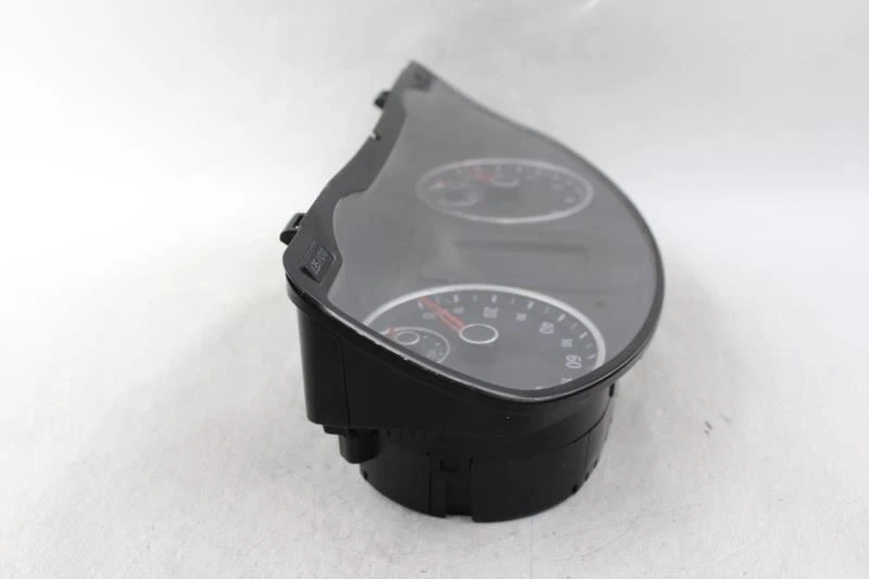 Grupo de velocímetro MPH para Volkswagen Tiguan 2010 OEM #27972 Foto 4 de 4