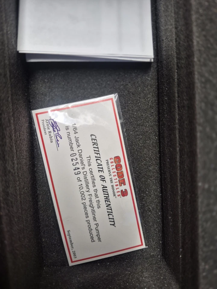 Code 3 Jack Daniels Freightliner Pumper #12114 W Tin + Retail Sleeve 1/64 (JF2) - Image 3 of 4