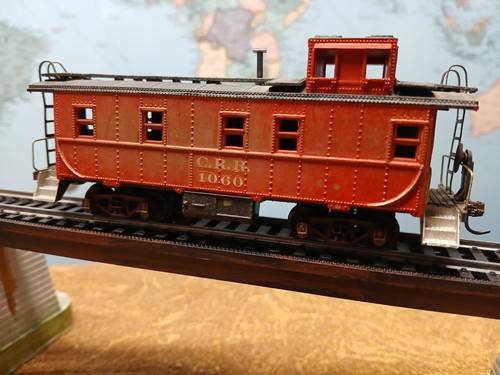 AHM HO Caboose con acopladores desplazados cúpula Kadee C.R.R 1060 escaleras metálicas | Zustand: Used