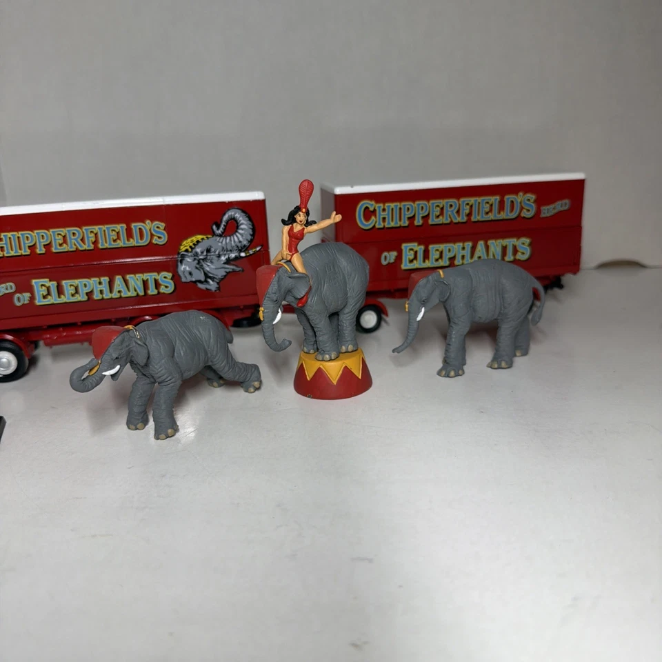 Corgi Chipperfields Circus Foden S21 Lorry Trailer Elephants 1:50 Set -READ DESC - Image 4 of 4