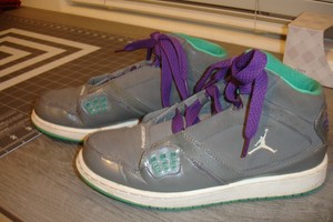 Nike Air Jordan Gris Morado Verde Calzado de básquet Talla 6.5Y 371389-034  | eBay