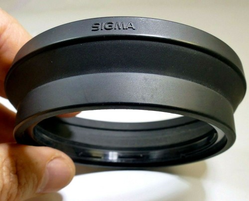SIGMA twist on Rubber Hood shade for 28-200mm lens AF 72mm rim  f3.8-5.6   - Picture 1 of 9
