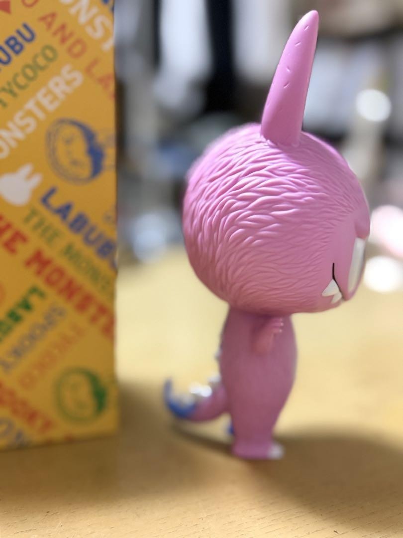 【海外限定】ZIMOMO LABUBU strawberry neonpink 海外限定】ZIMOMO LABUBU strawberry neonpink - メルカリ