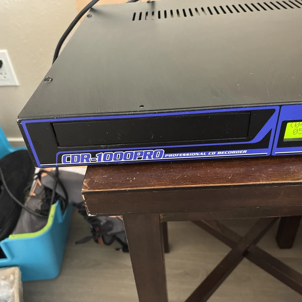 VocoPro CDR-1000 Pro Professional Single Space CD Recorder/ Player - Image 4 of 4