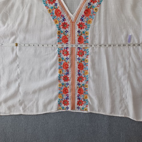 Entro Blouse Womens Large White Floral Pattern Embroidered Poncho Style Top - Picture 4 of 13