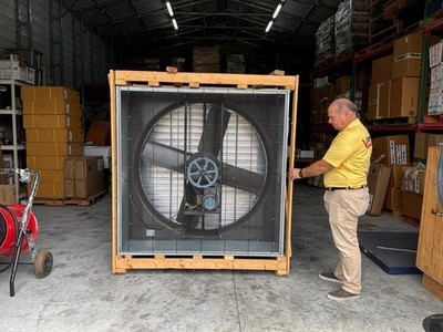 54'' INDUSTRIAL  BELT DRIVE EXHAUST BOX FAN W/ SHUTTERS AND PROTECCION GUARD