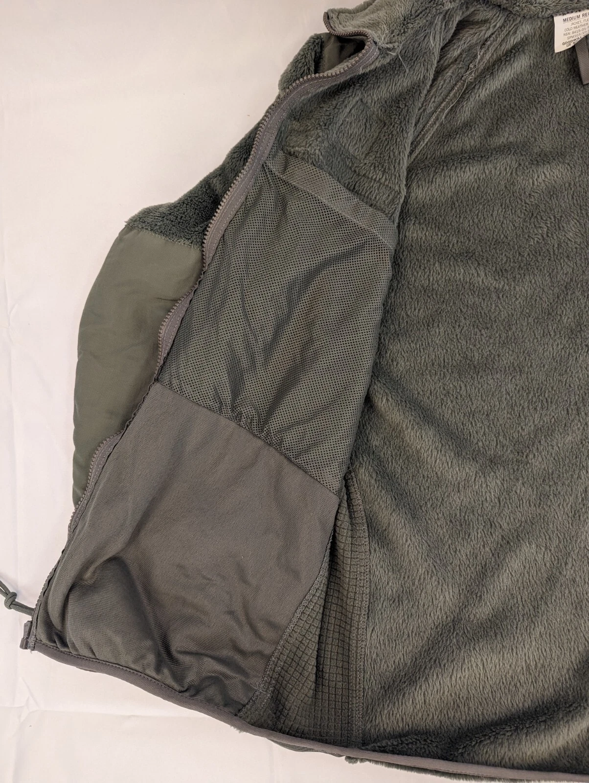 US Military Gen III Polartec 100 Cold Weather Fleece Jacket Green GC - product detail image 5