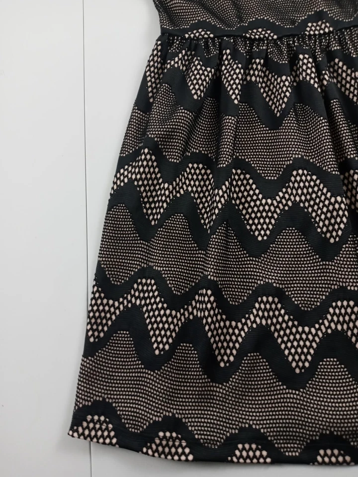 Everly Skater Dress Women Size Large Artsy Fit and Flare Black Sleeveless - Image 3 of 4