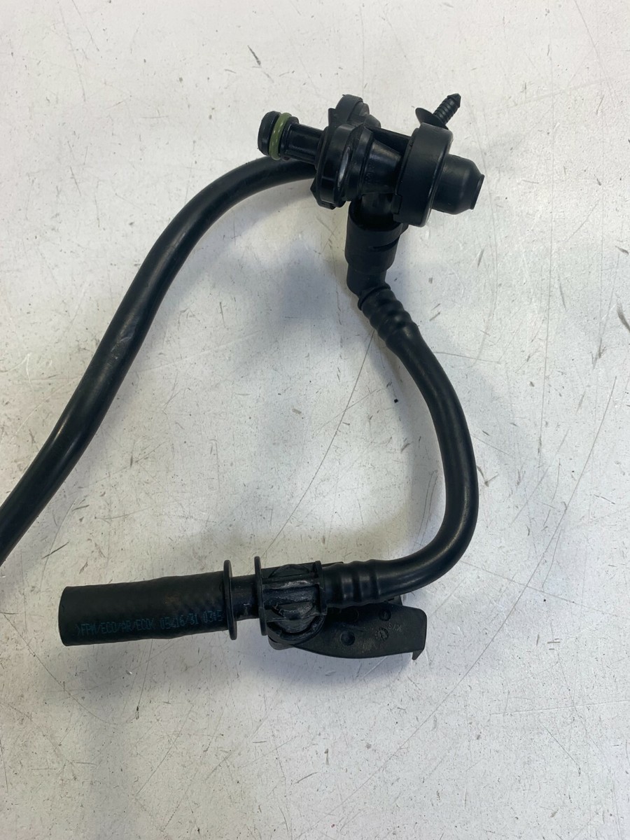 2015-2019 Mercedes M270 OEM EVAP Vapor Emission Purge Line  